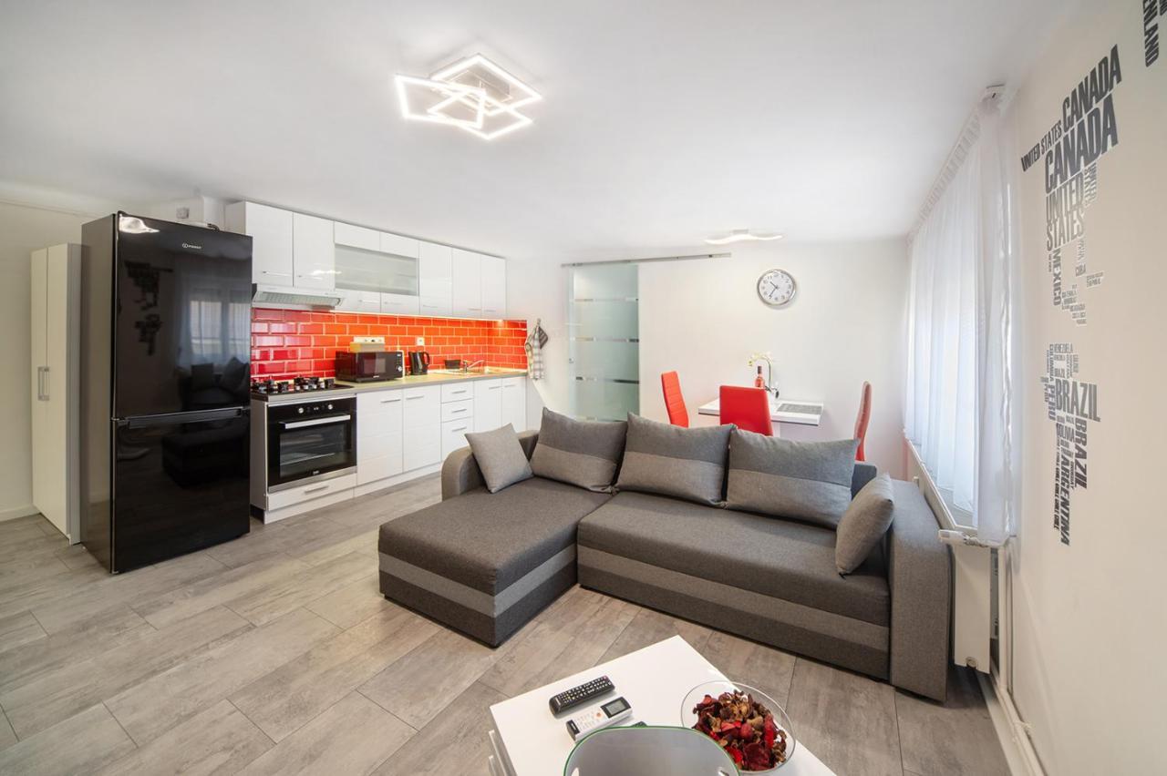 Centroom Pecs Apartman Eksteriør bilde