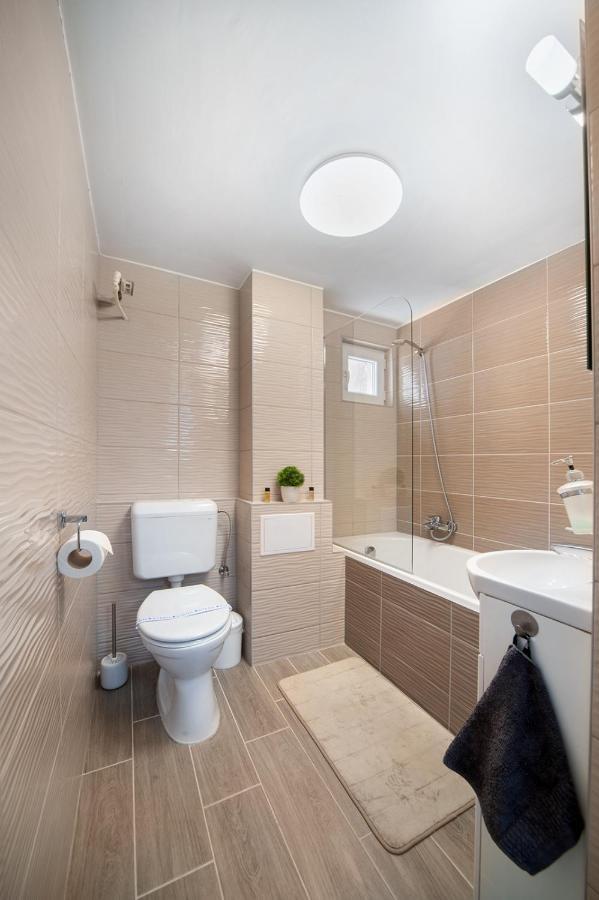 Centroom Pecs Apartman Eksteriør bilde